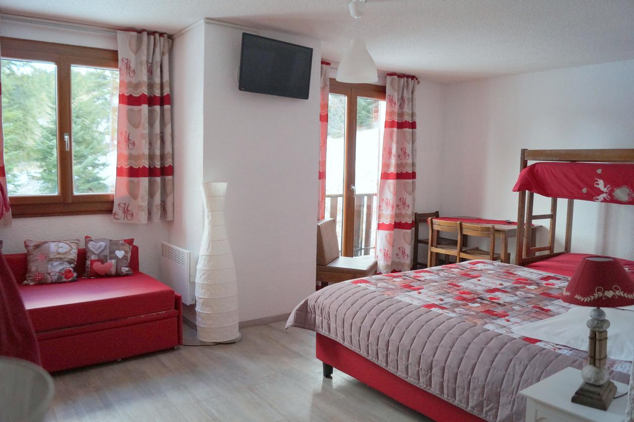 Hotel - Restaurant Le Blanchon Селоне Экстерьер фото