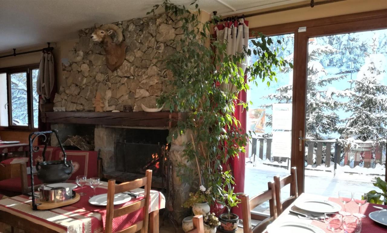 Hotel - Restaurant Le Blanchon Селоне Экстерьер фото